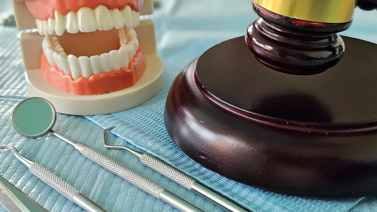 Zahnarzt verklagen: Anspruch auf Schadensersatz